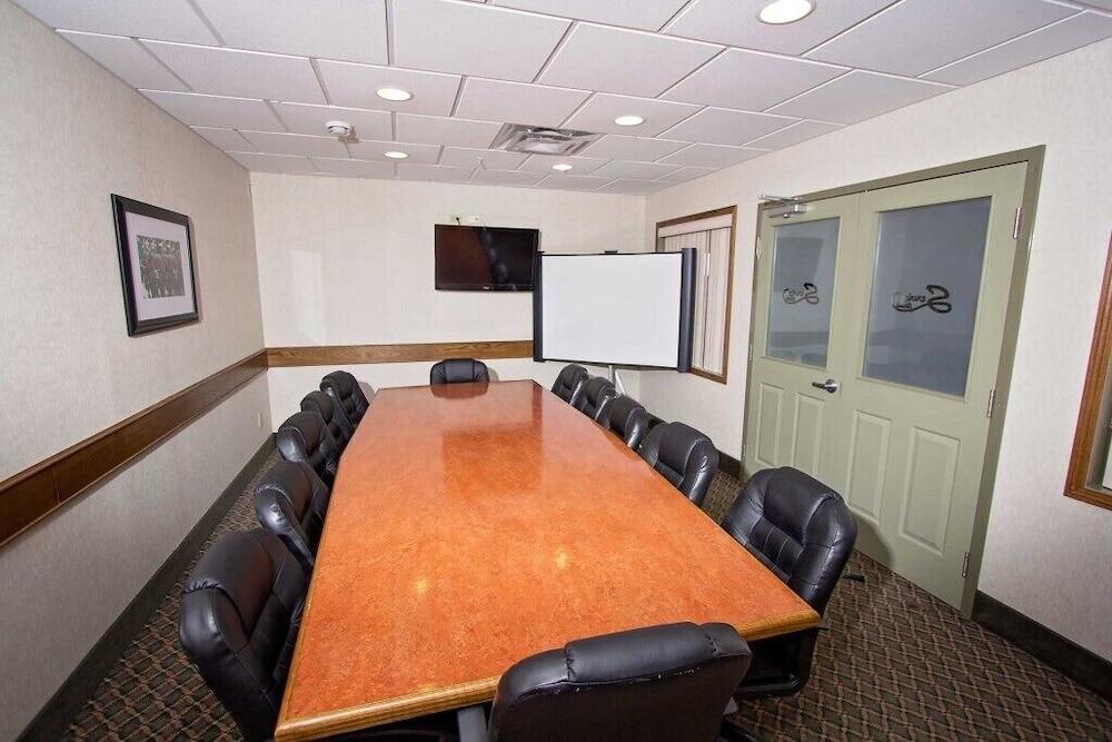 Service Plus Inns & Suites Drayton Valley Ngoại thất bức ảnh