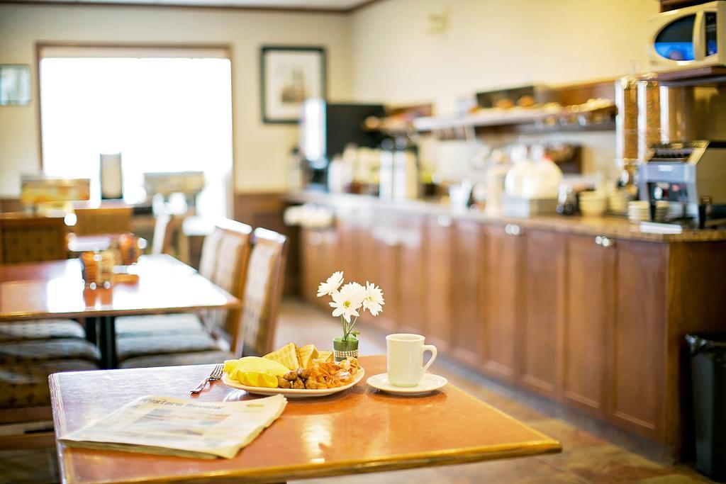 Service Plus Inns & Suites Drayton Valley Ngoại thất bức ảnh